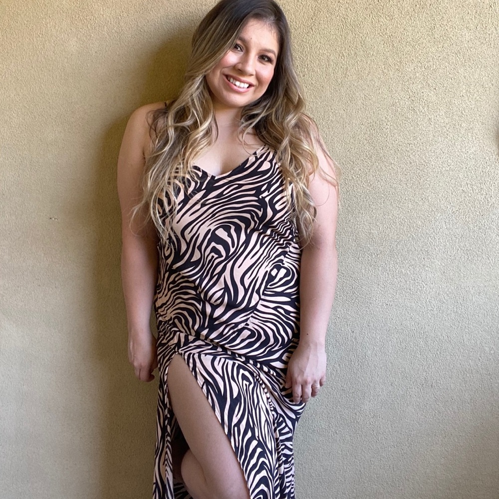 TAUPE & BLACK TIGER PRINT MAXI DRESS